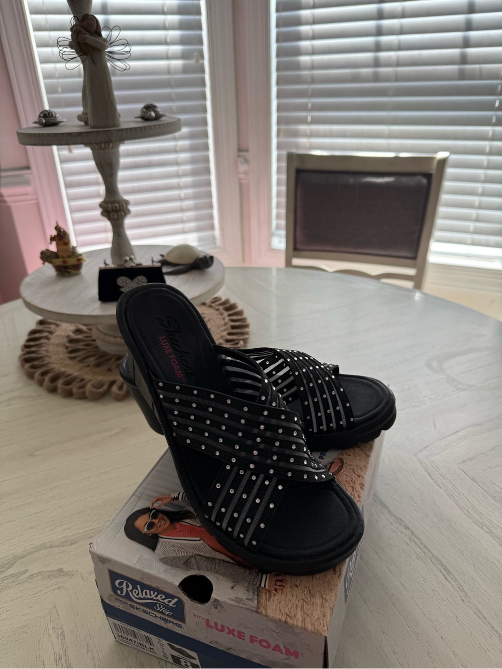 SKECHERS - Women’s Black Slide Sandals with Studded Bling Straps EUC 8 - Picture 2 of 8